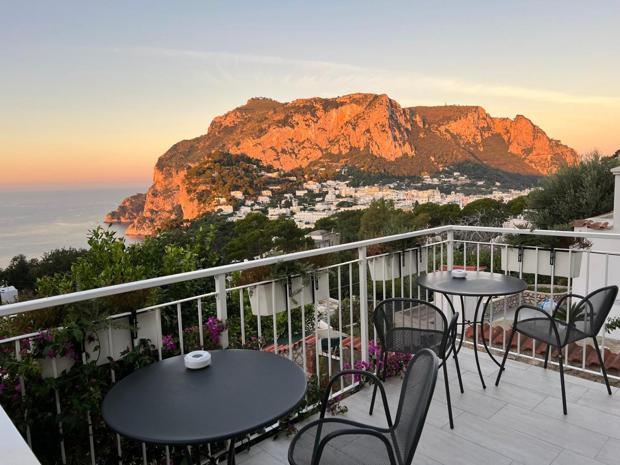 Hotel La Reginella Capri Exterior foto