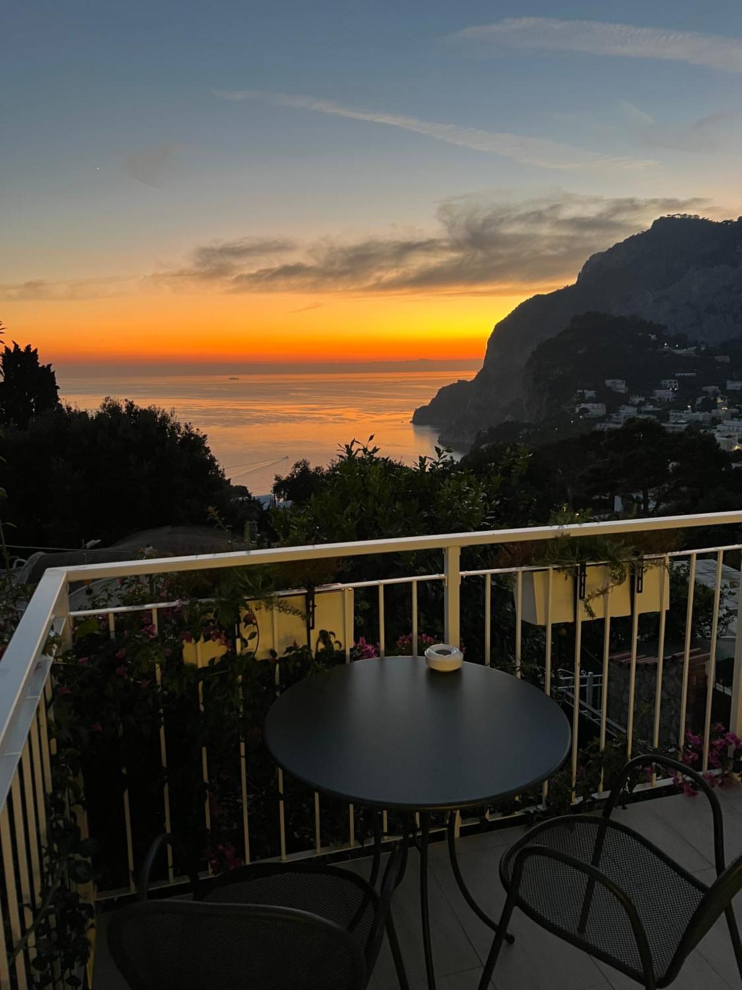 Hotel La Reginella Capri Exterior foto