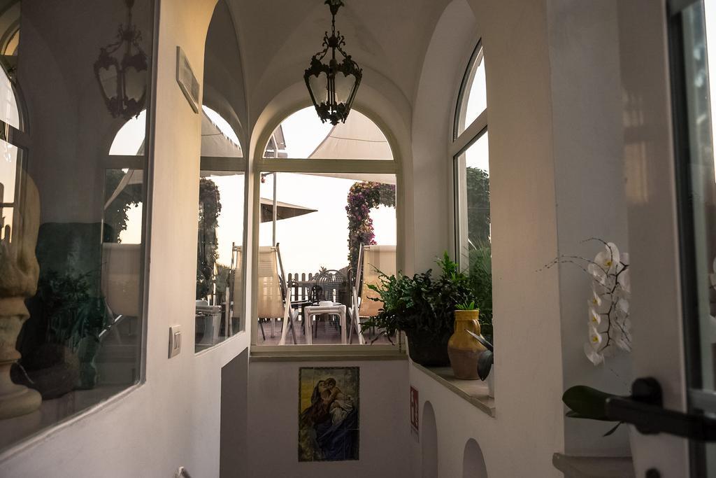 Hotel La Reginella Capri Exterior foto